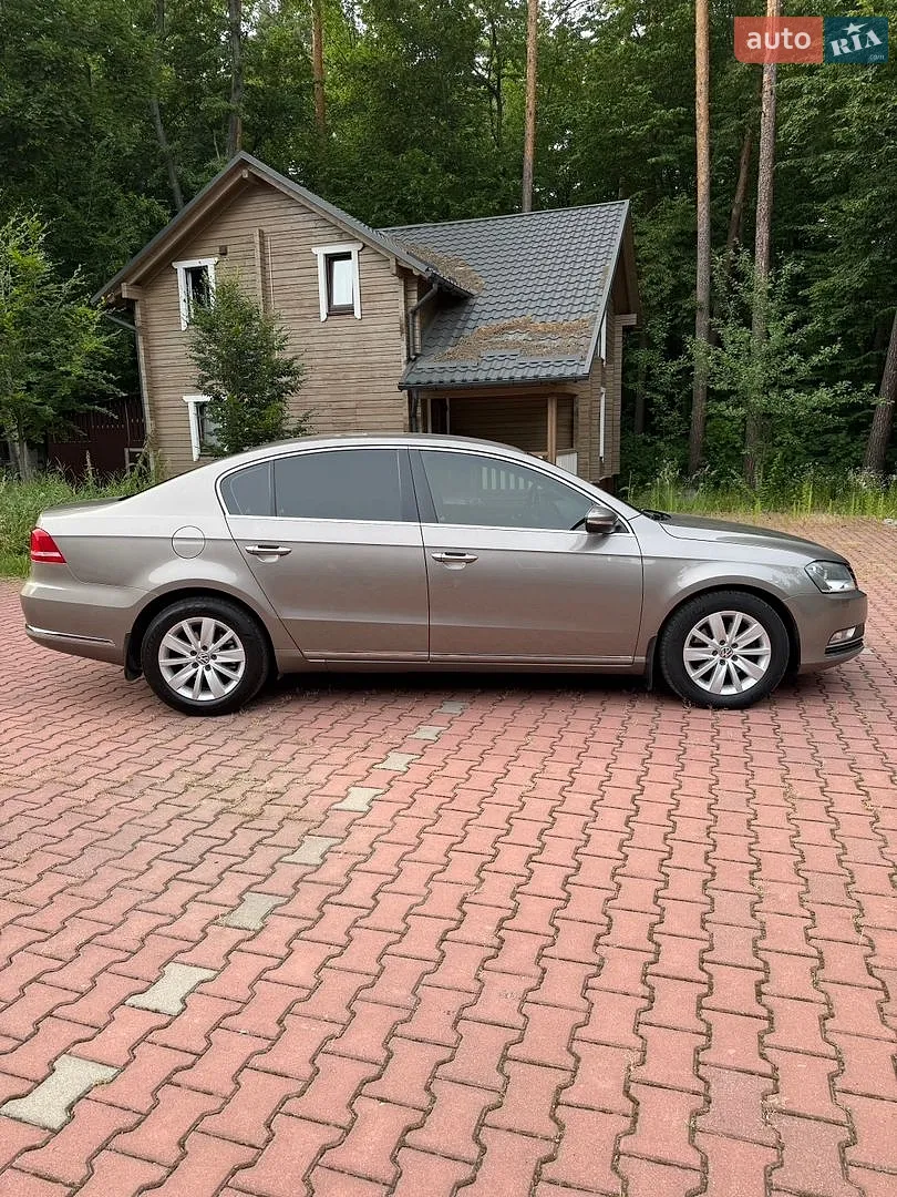 2011 Volkswagen Passat - мініатюра 11