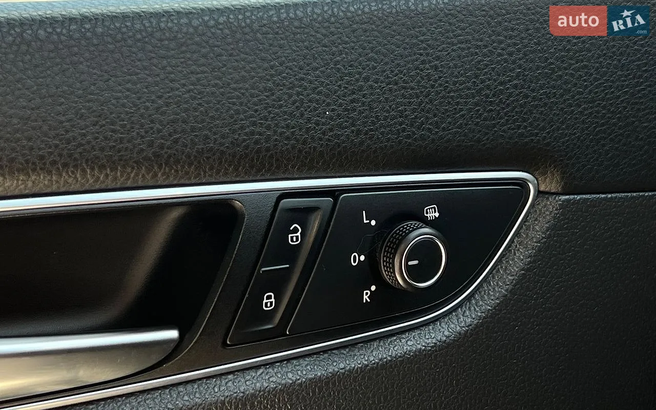 2017 Volkswagen Passat - мініатюра 18