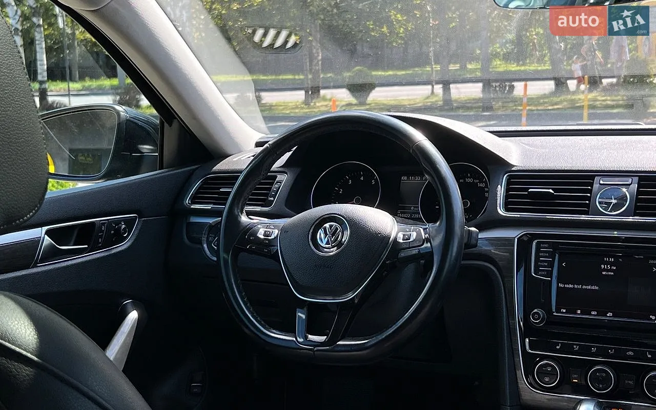 2017 Volkswagen Passat - мініатюра 22
