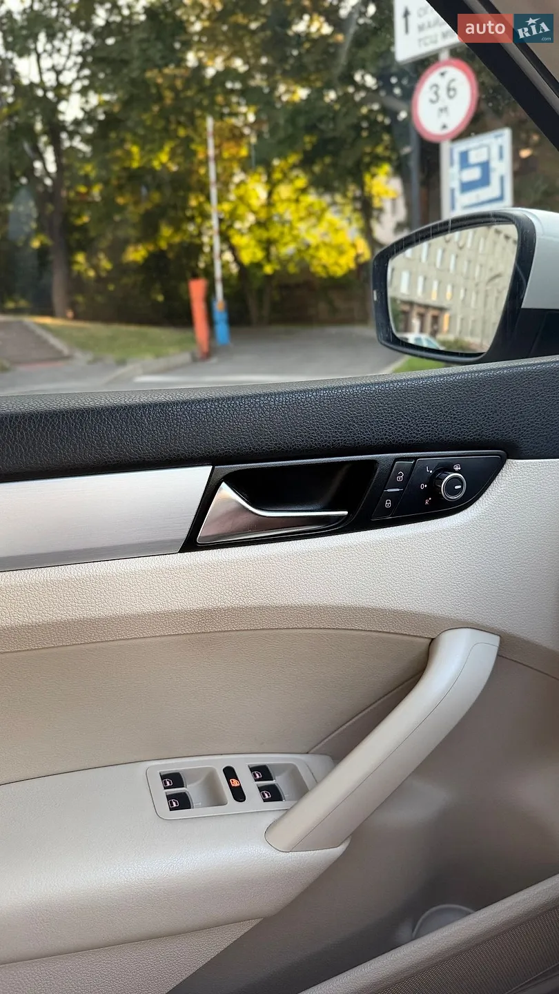 2013 Volkswagen Passat - мініатюра 13