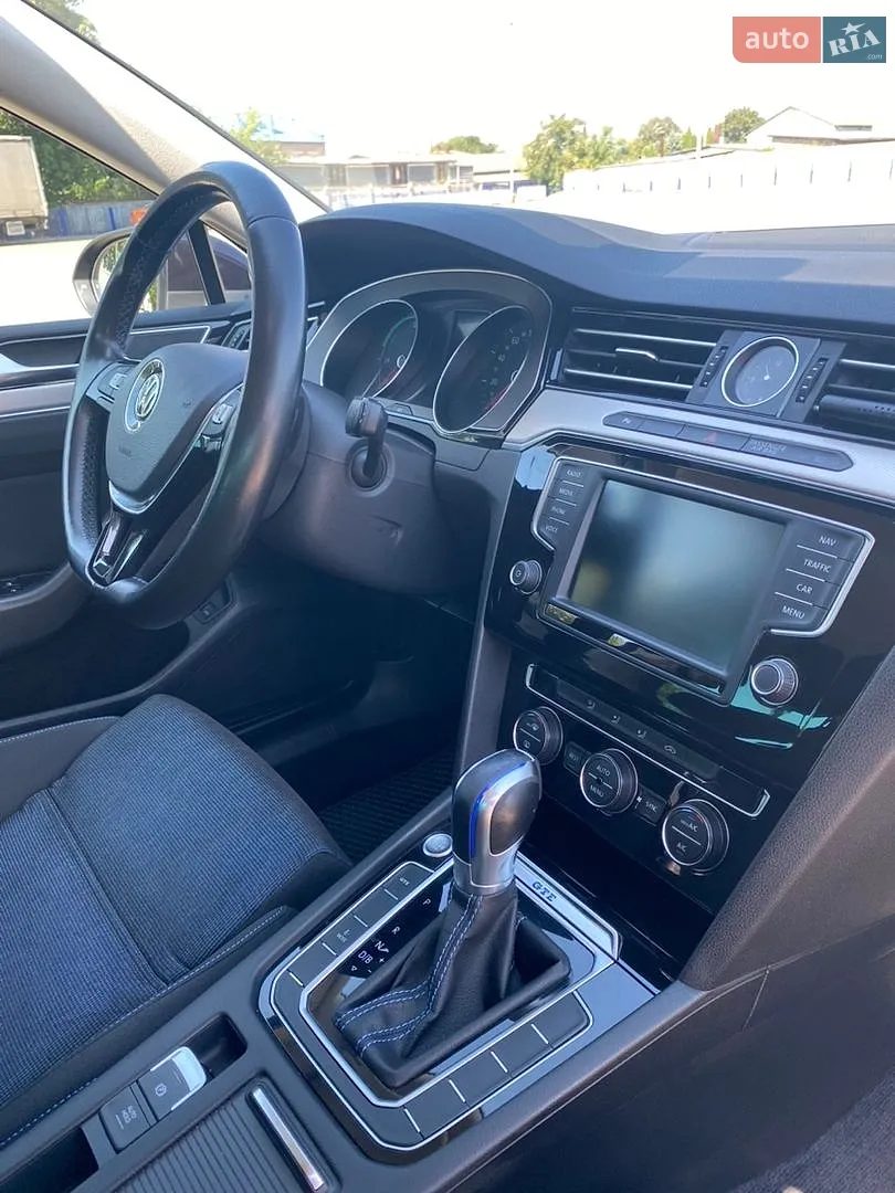 2016 Volkswagen Passat - мініатюра 16