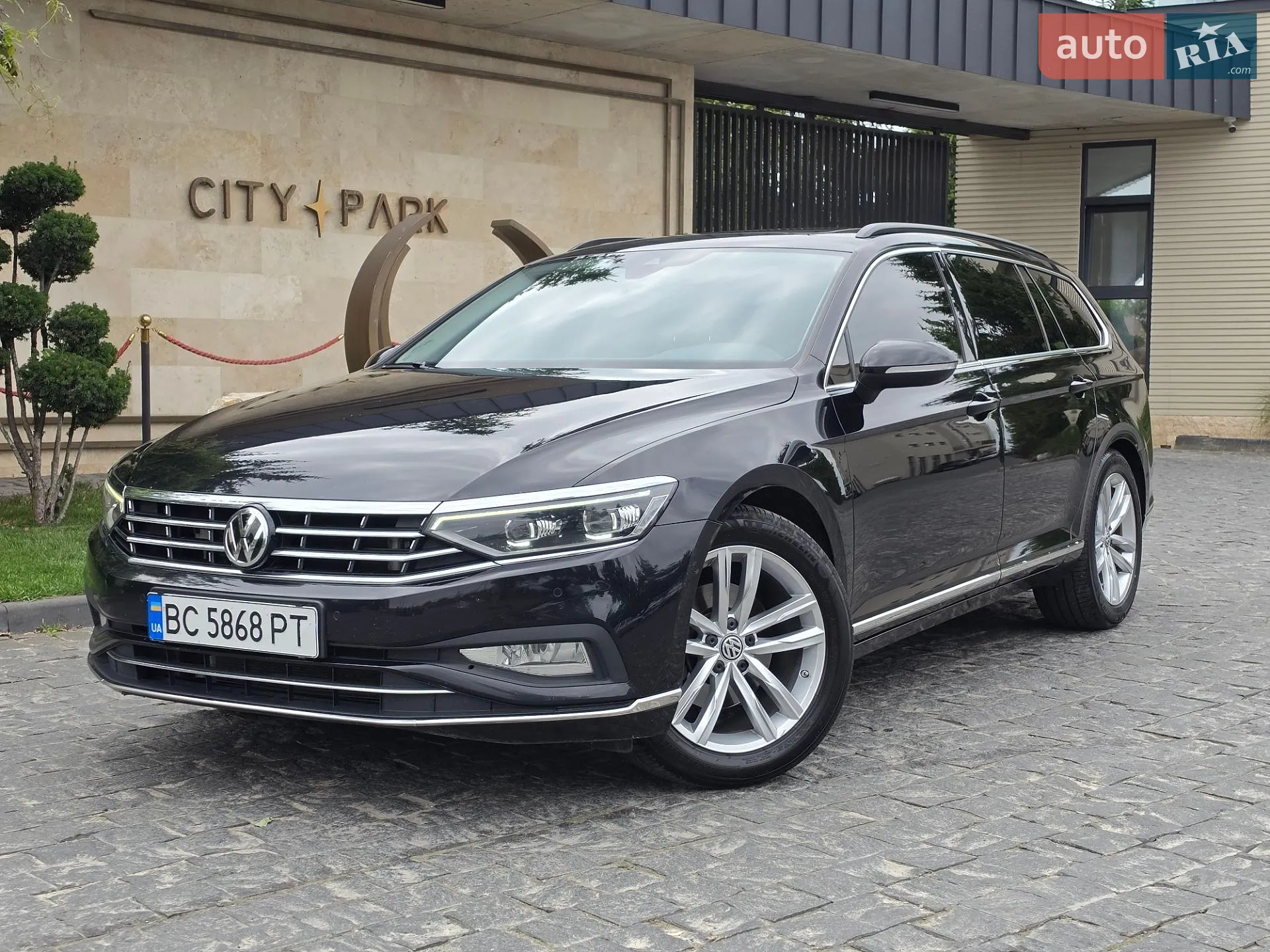 Volkswagen Passat 2020 VIN WVWZZZ3CZLE084487 фото оголошення 4 з 40