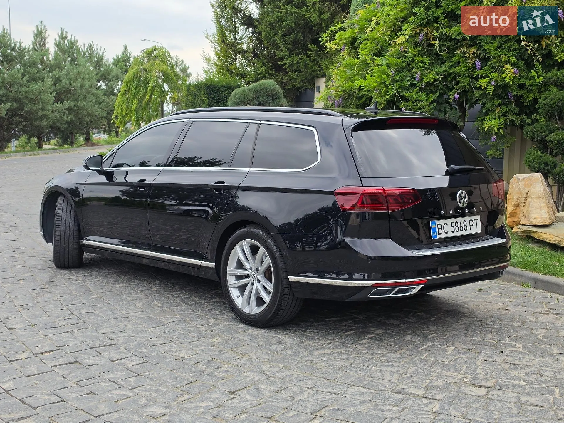 Volkswagen Passat 2020 VIN WVWZZZ3CZLE084487 фото оголошення 2 з 40