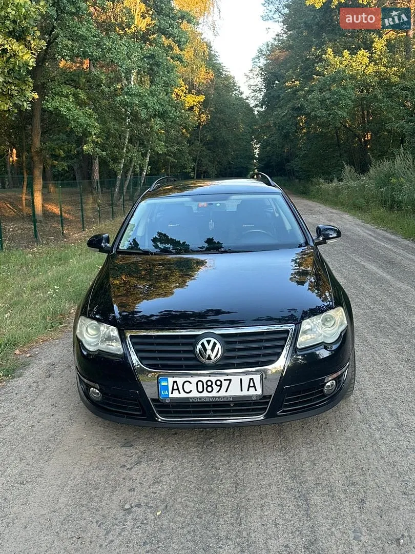 2010 Volkswagen Passat - мініатюра 2