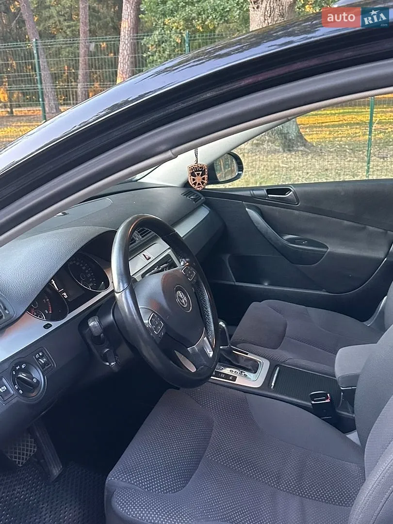 2010 Volkswagen Passat - мініатюра 14