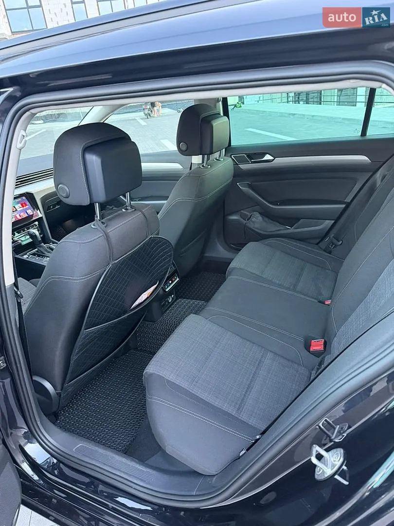 2021 Volkswagen Passat - мініатюра 13