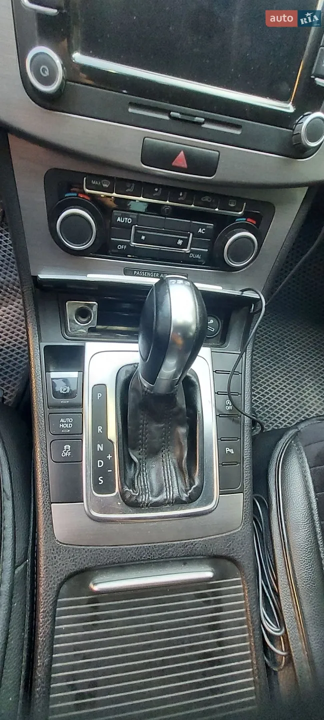 2011 Volkswagen Passat - мініатюра 11