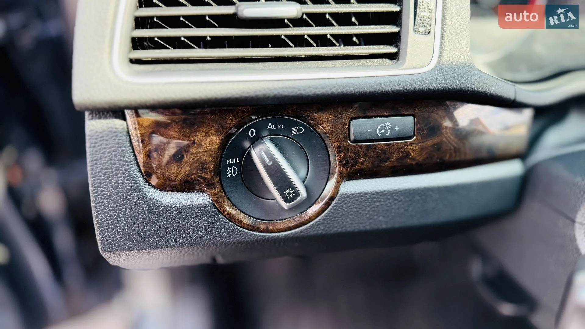 2015 Volkswagen Passat - мініатюра 12