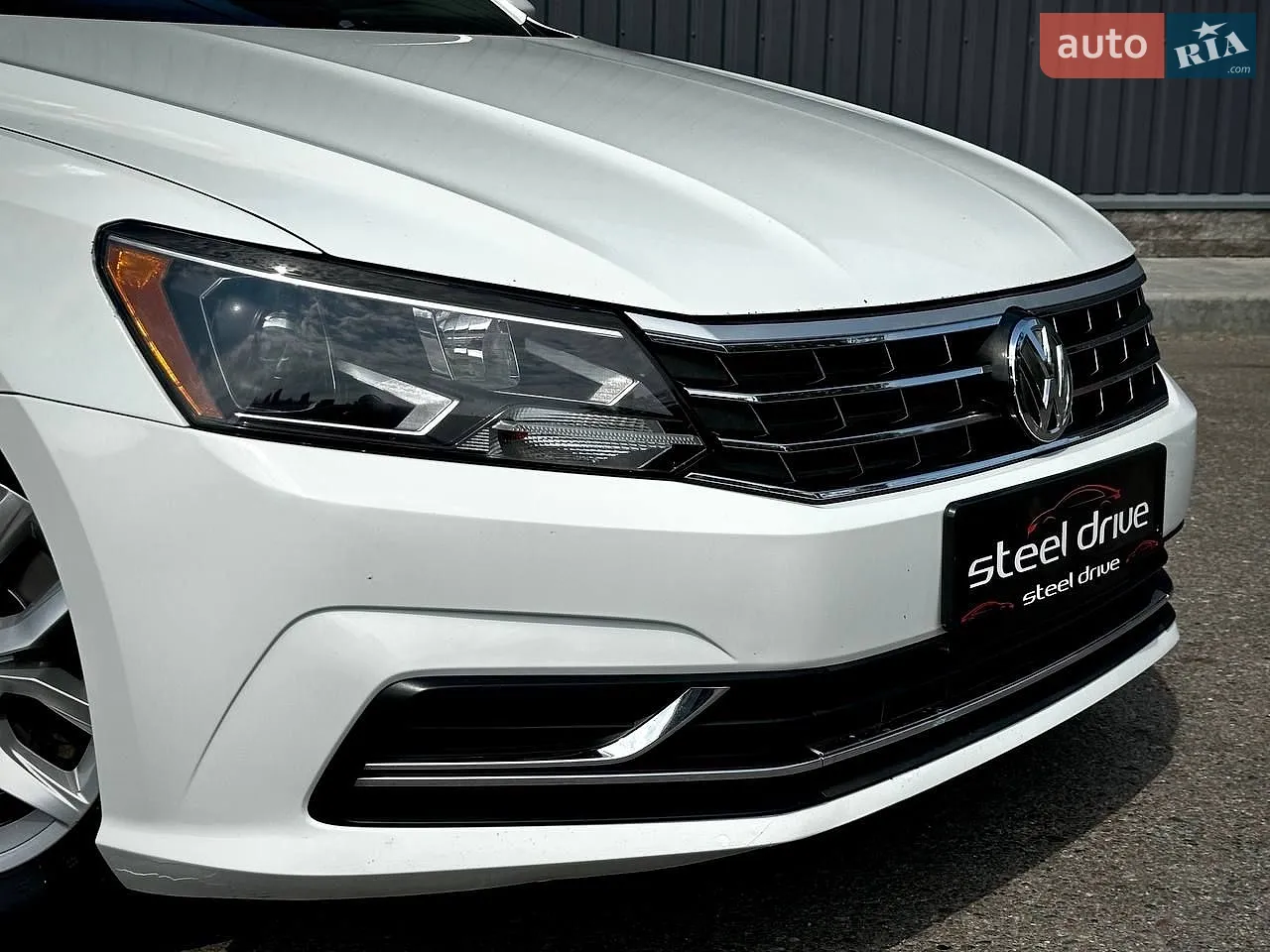 2016 Volkswagen Passat - мініатюра 16