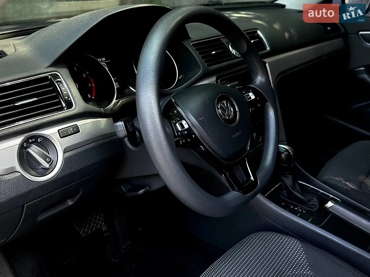 2016 Volkswagen Passat - мініатюра 17