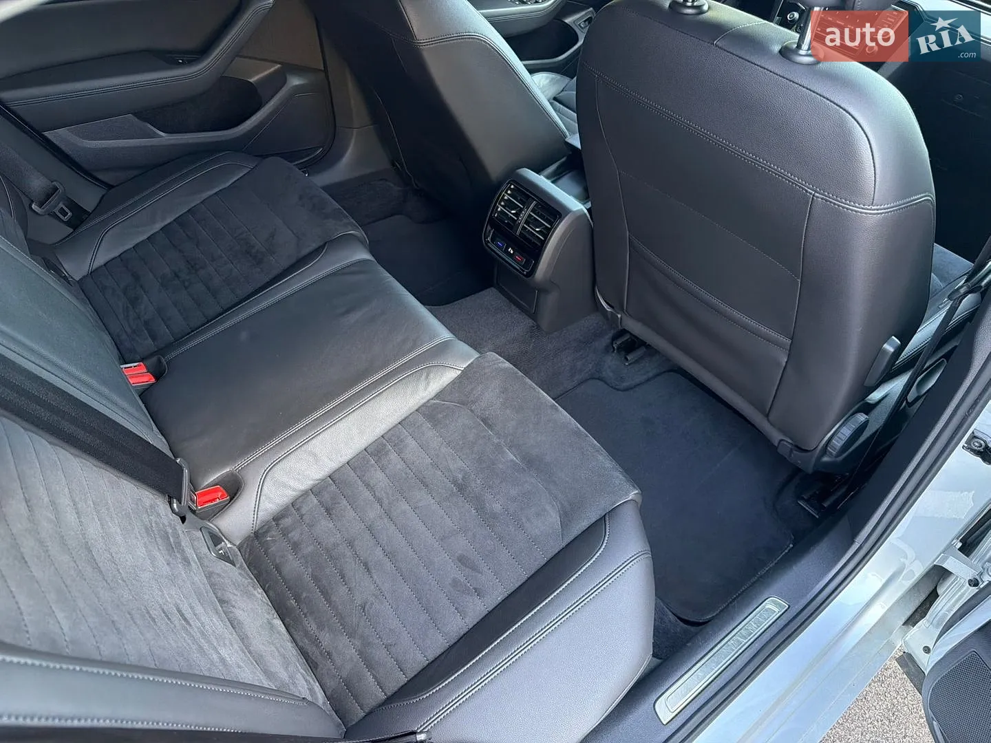 2016 Volkswagen Passat - мініатюра 38