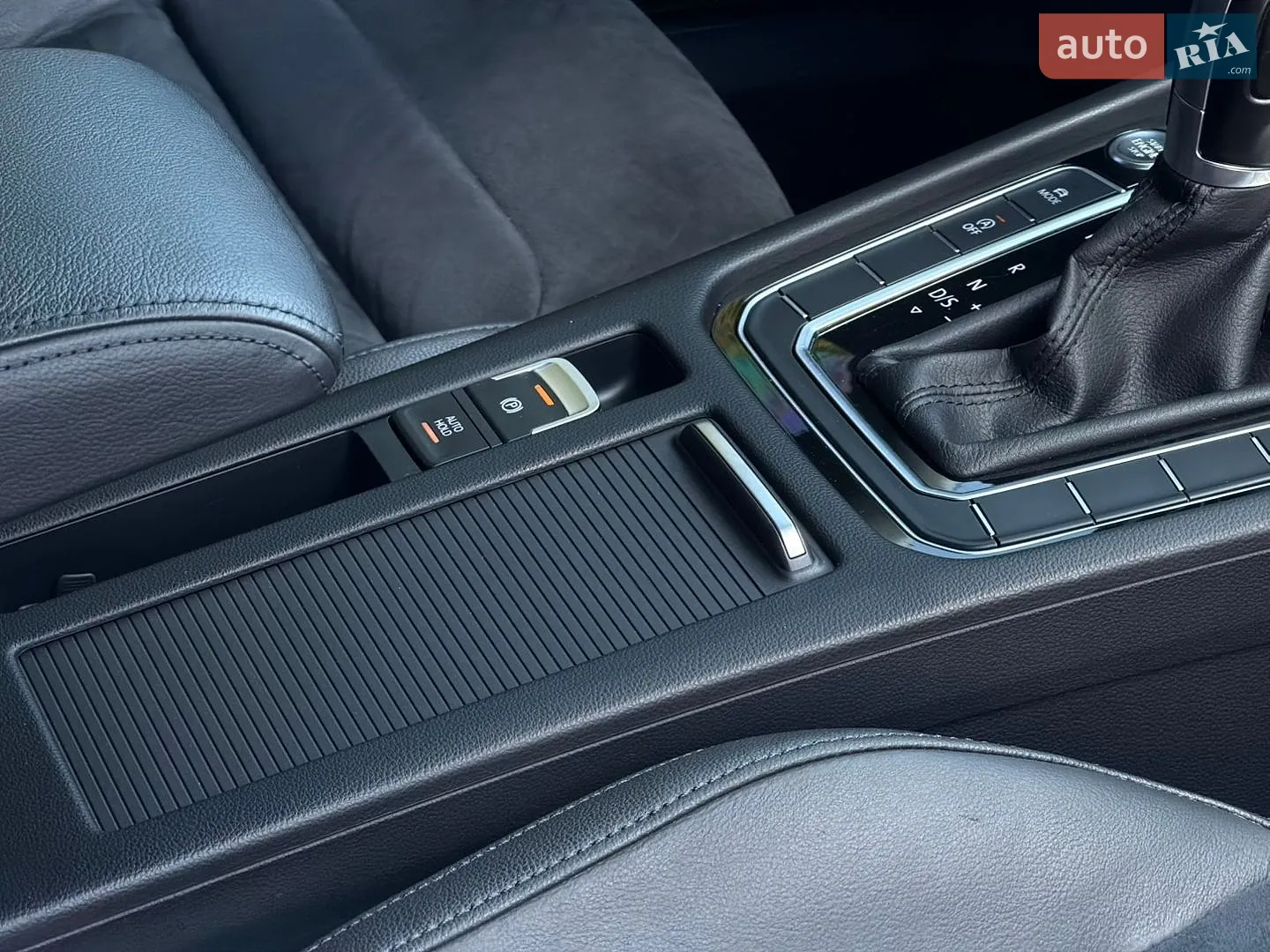 2016 Volkswagen Passat - мініатюра 36