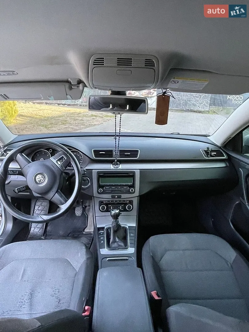 2011 Volkswagen Passat - мініатюра 11