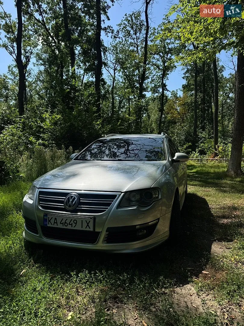 2010 Volkswagen Passat - фото 1