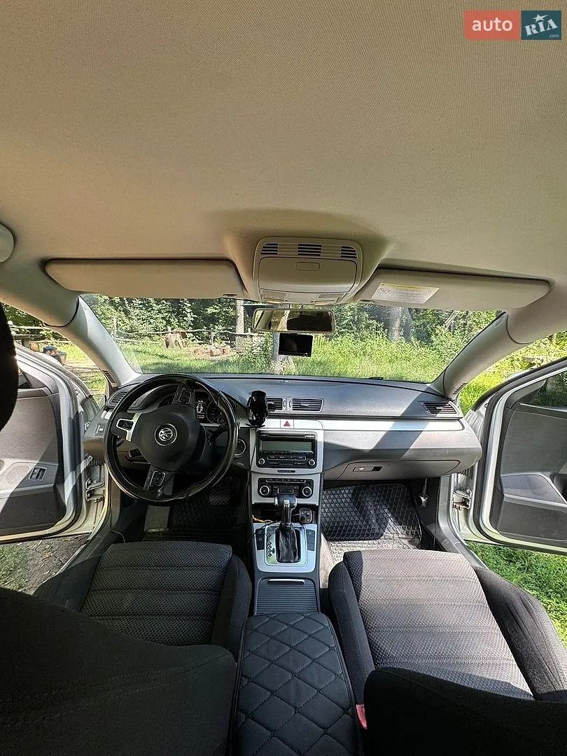 2010 Volkswagen Passat - мініатюра 6