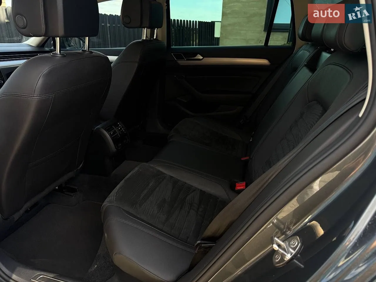 2016 Volkswagen Passat - мініатюра 15