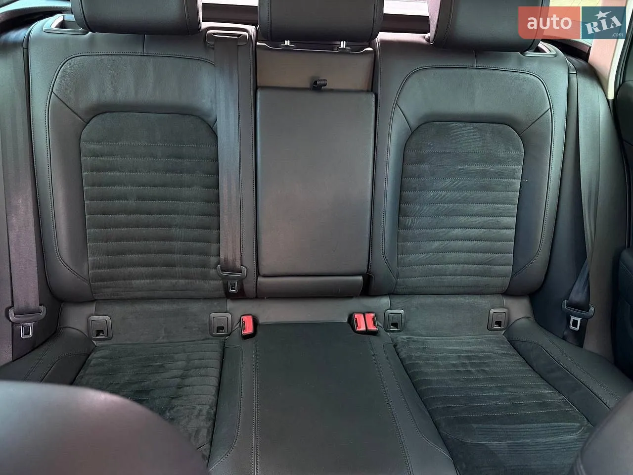 2016 Volkswagen Passat - мініатюра 24