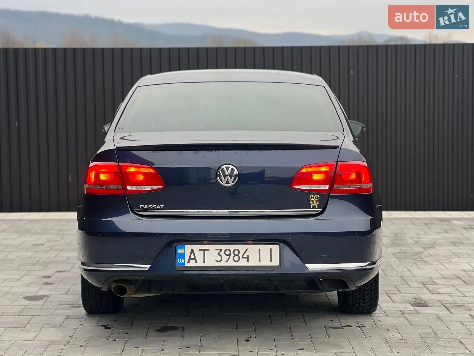 2010 Volkswagen Passat - мініатюра 9