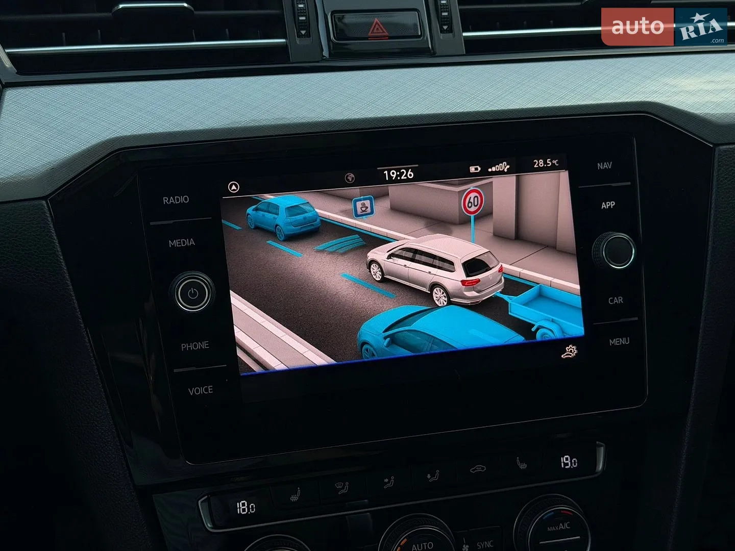 2020 Volkswagen Passat - мініатюра 13