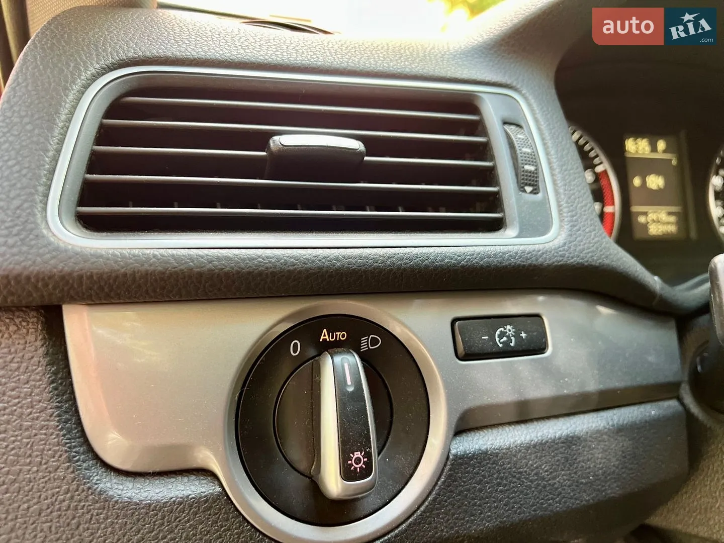 2014 Volkswagen Passat - мініатюра 31
