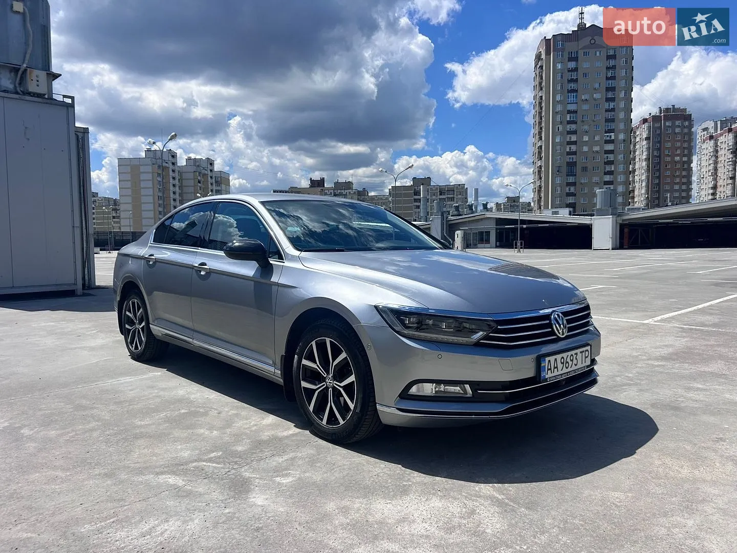 2018 Volkswagen Passat - мініатюра 2