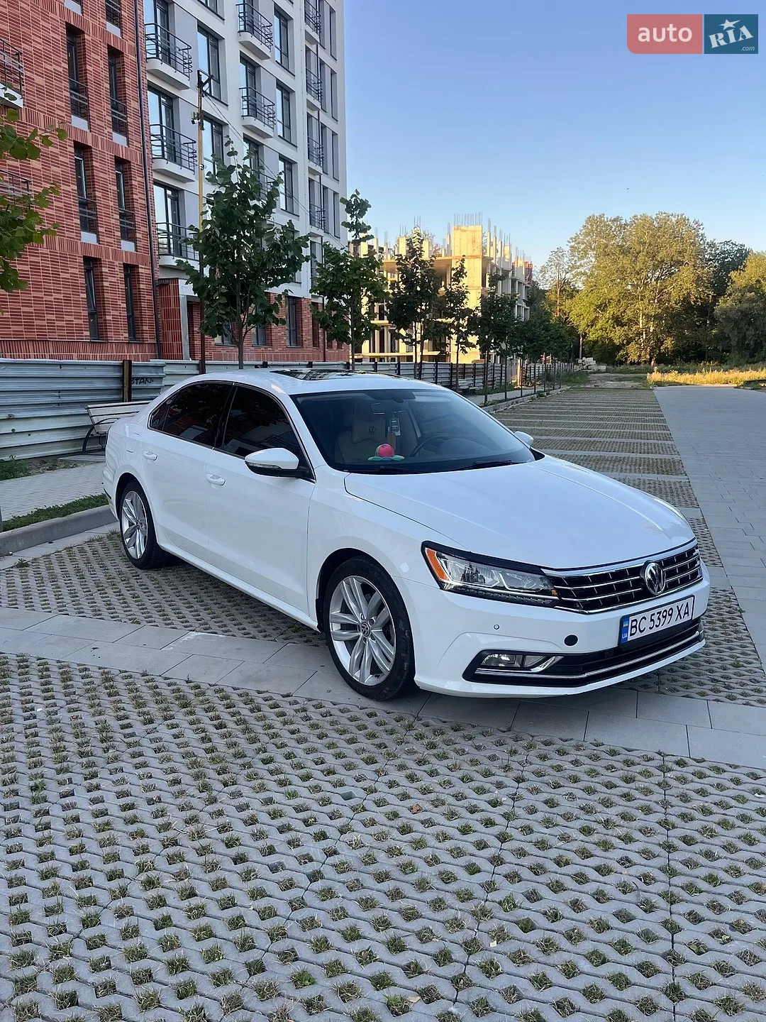 2018 Volkswagen Passat - мініатюра 3