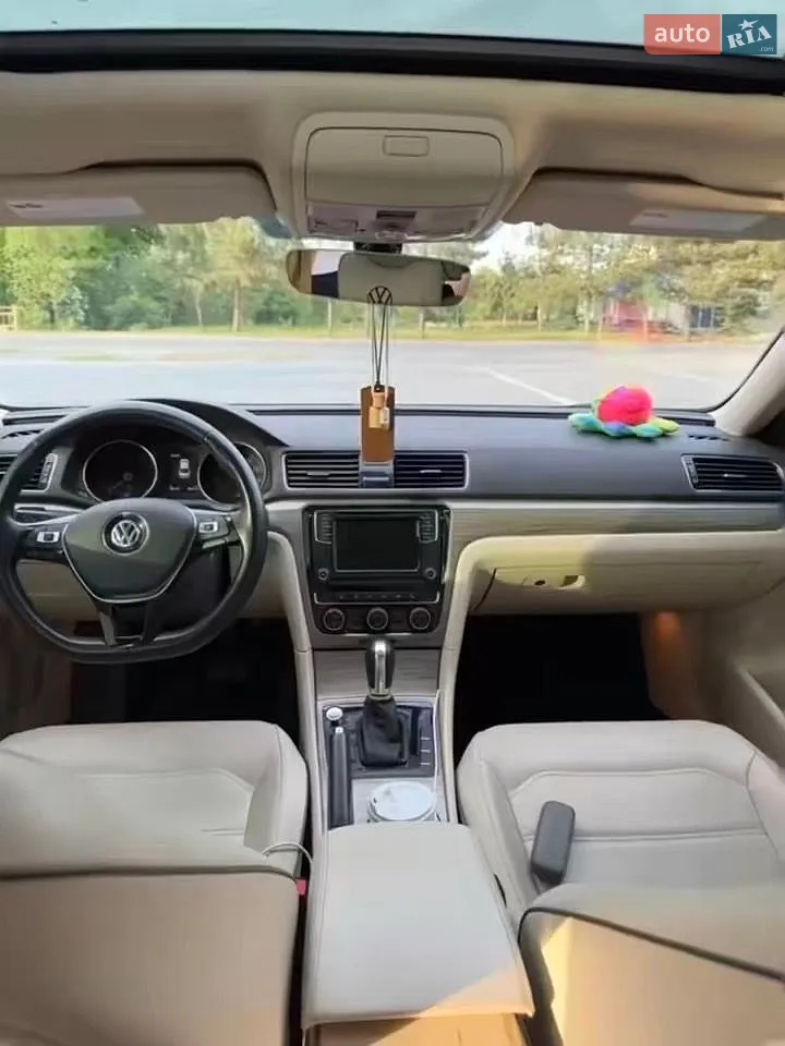2018 Volkswagen Passat - мініатюра 9