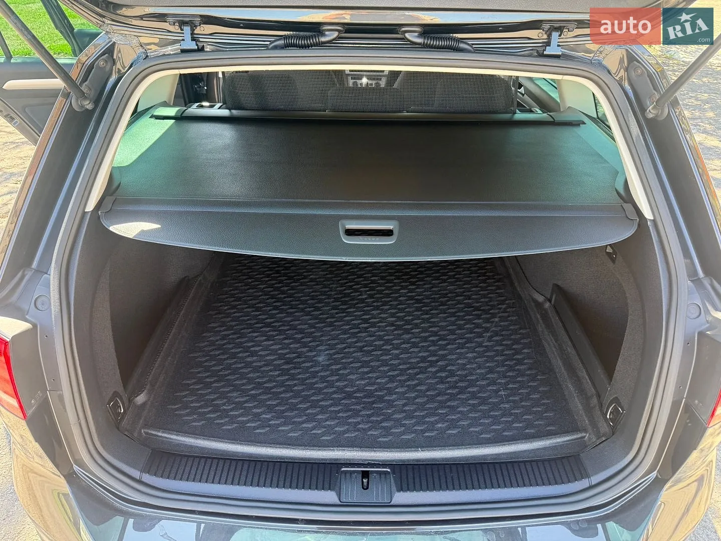 2019 Volkswagen Passat - мініатюра 37