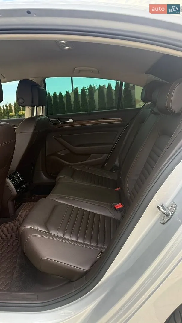 2016 Volkswagen Passat - мініатюра 15