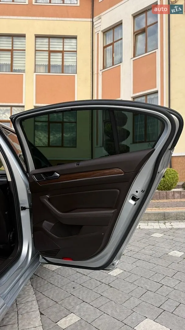 2016 Volkswagen Passat - мініатюра 21