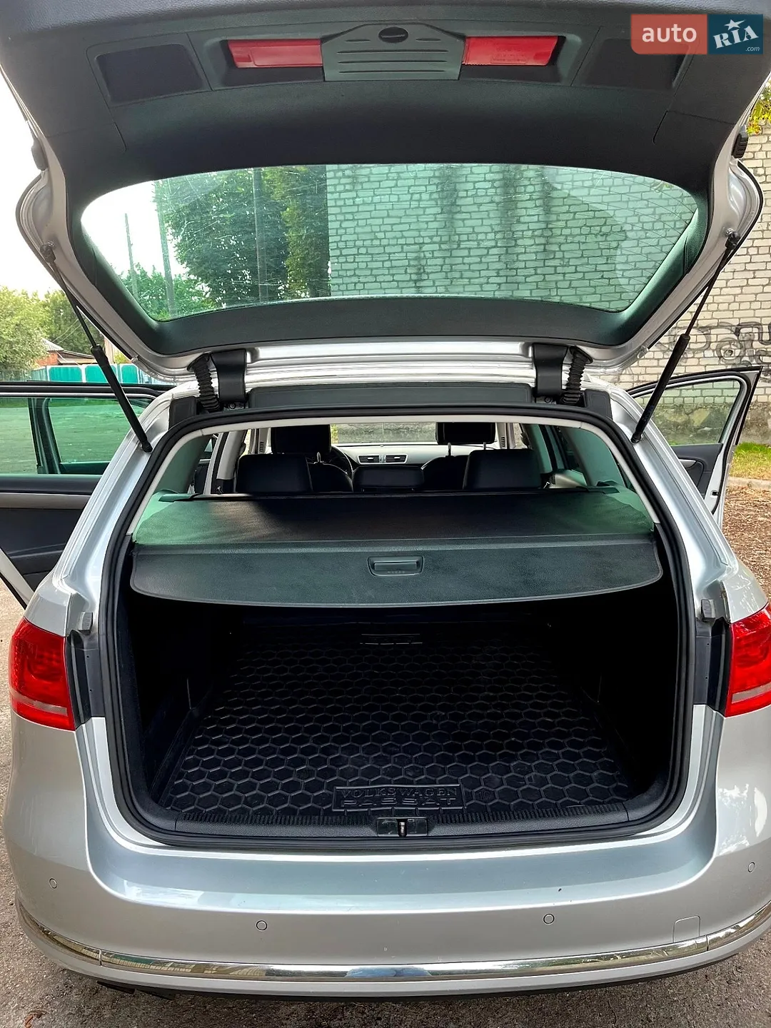 2011 Volkswagen Passat - мініатюра 26