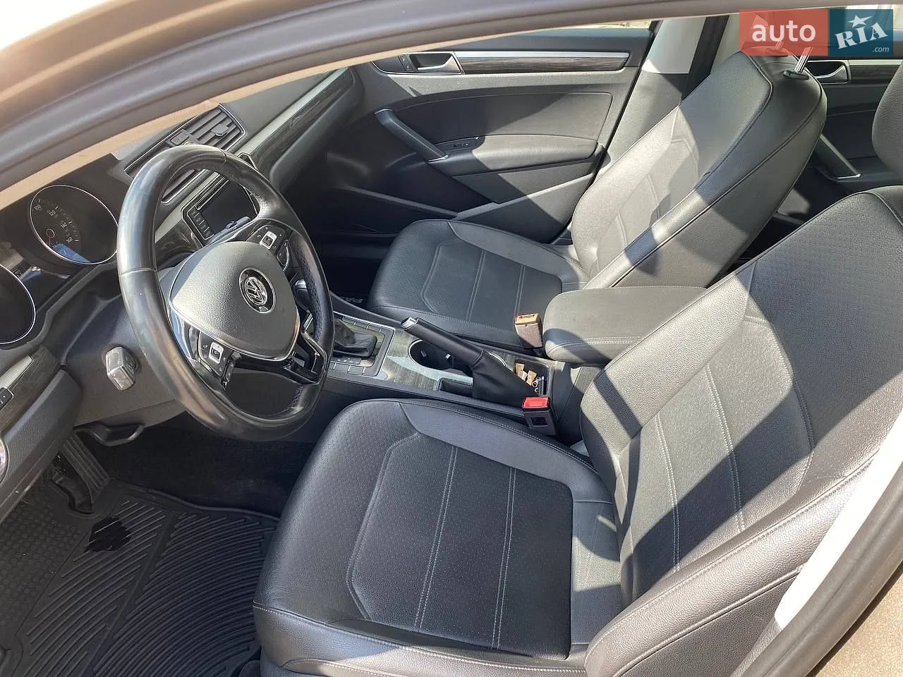 2015 Volkswagen Passat - мініатюра 8