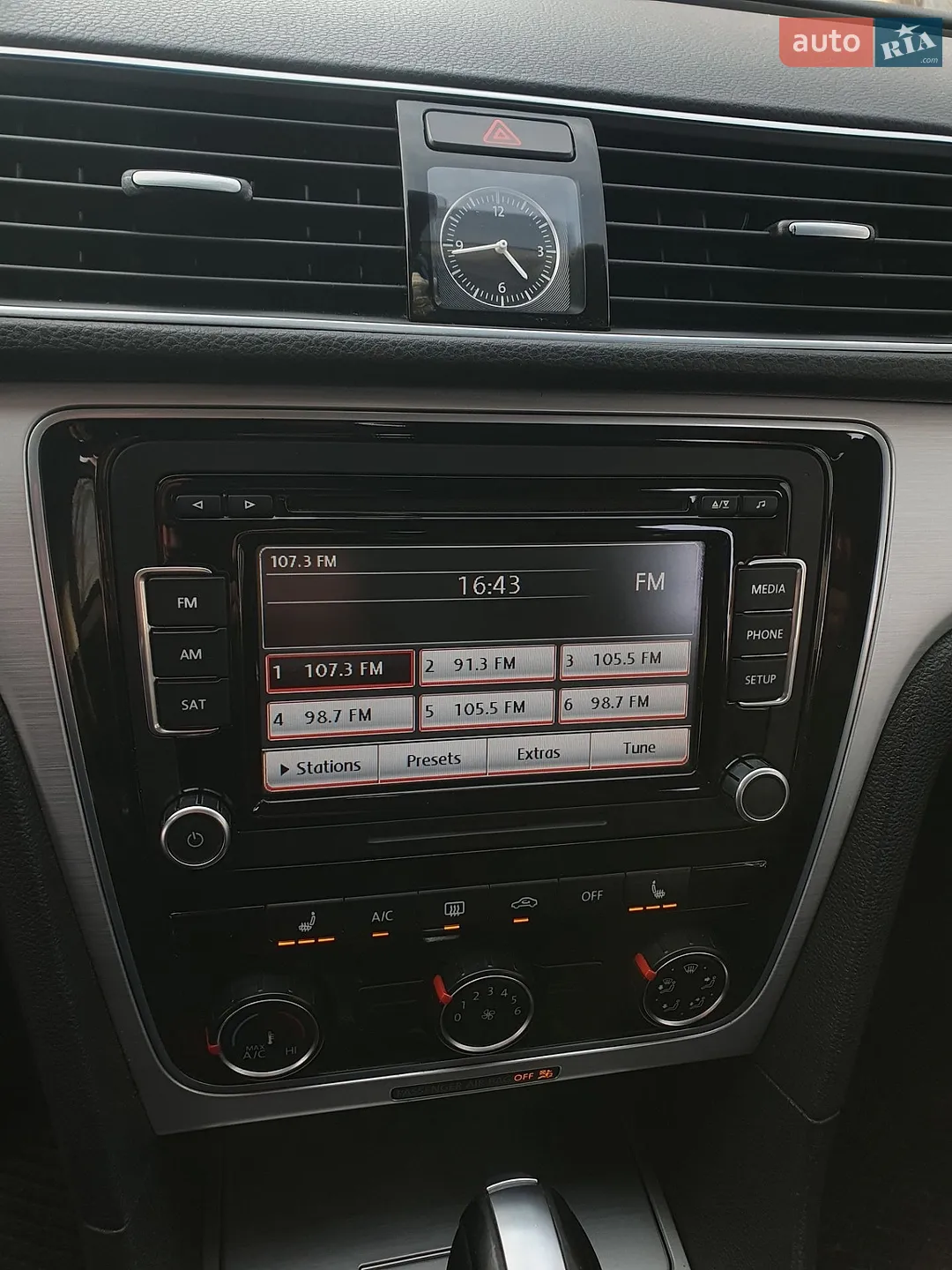 2015 Volkswagen Passat - мініатюра 13
