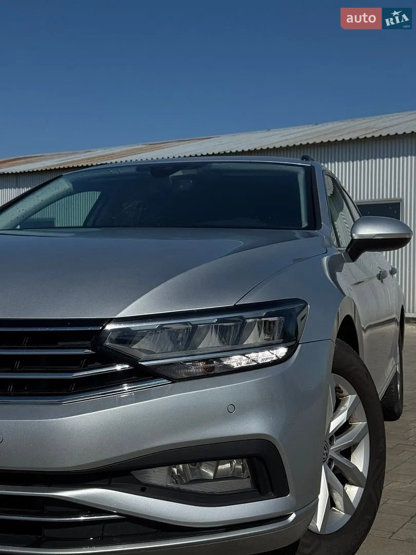 2019 Volkswagen Passat - мініатюра 5