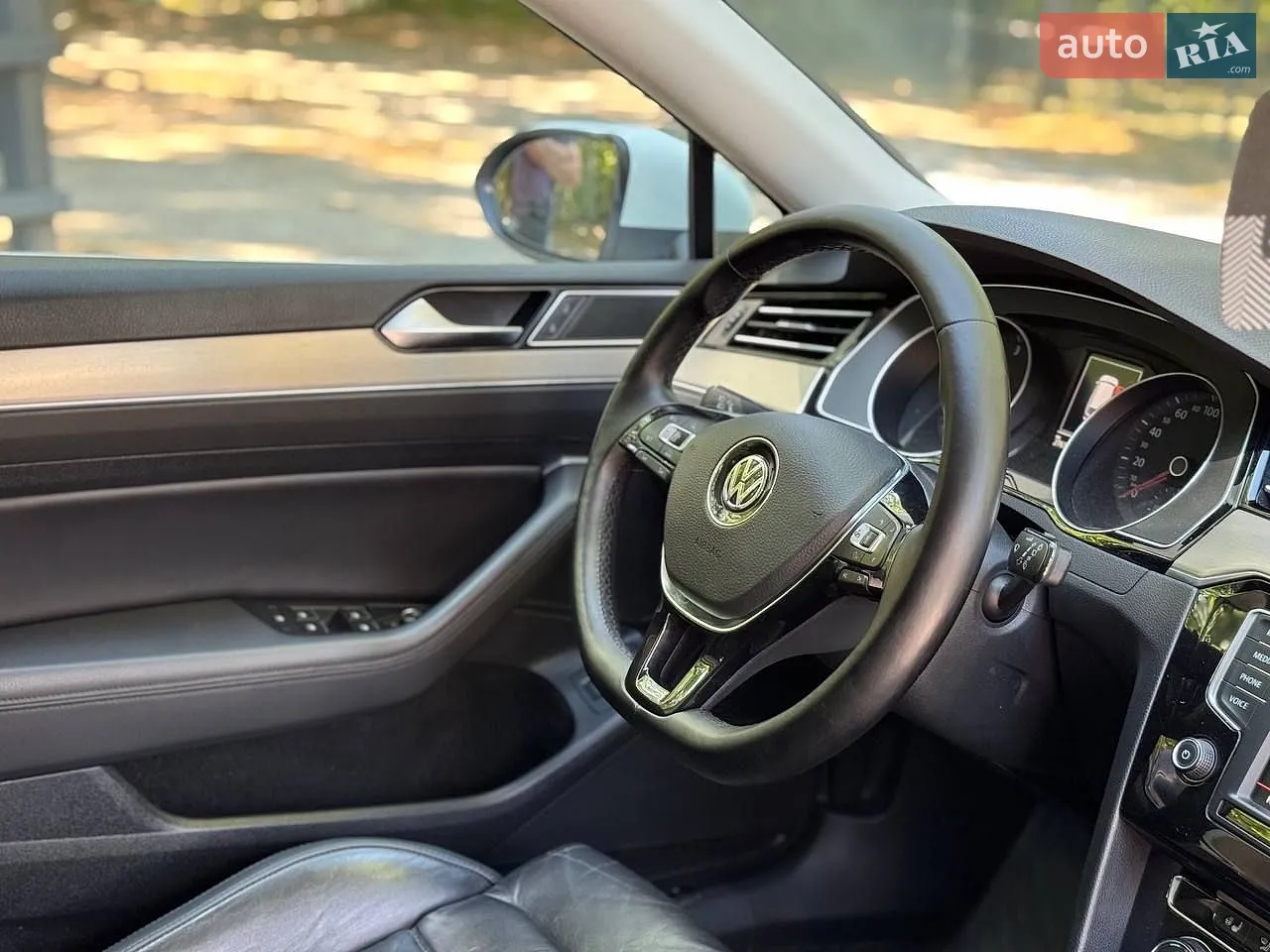 2015 Volkswagen Passat - мініатюра 32