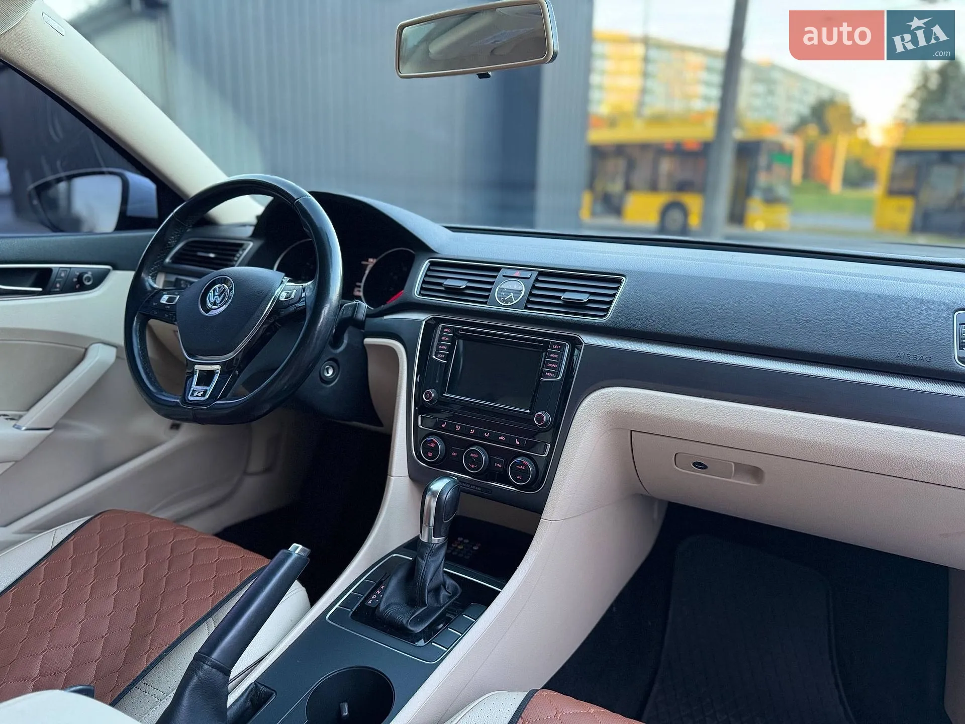 2017 Volkswagen Passat - мініатюра 16
