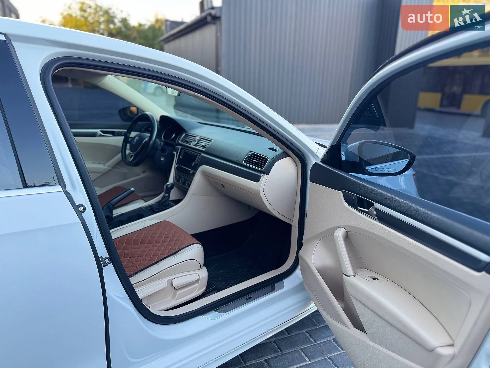 2017 Volkswagen Passat - мініатюра 24