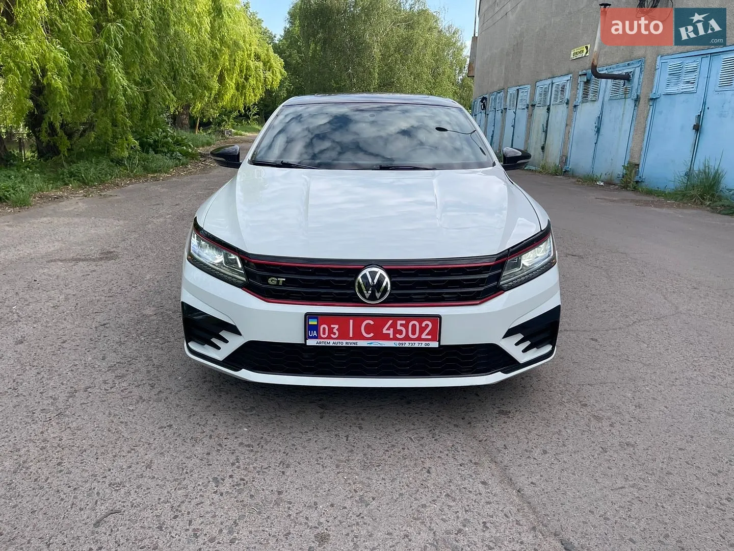 2018 Volkswagen Passat - мініатюра 2