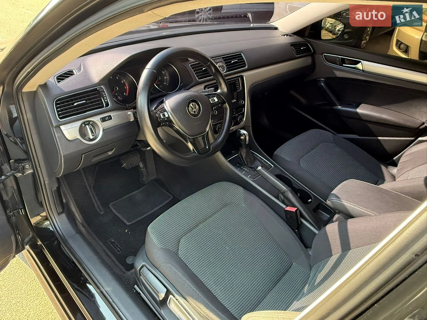 2016 Volkswagen Passat - мініатюра 20