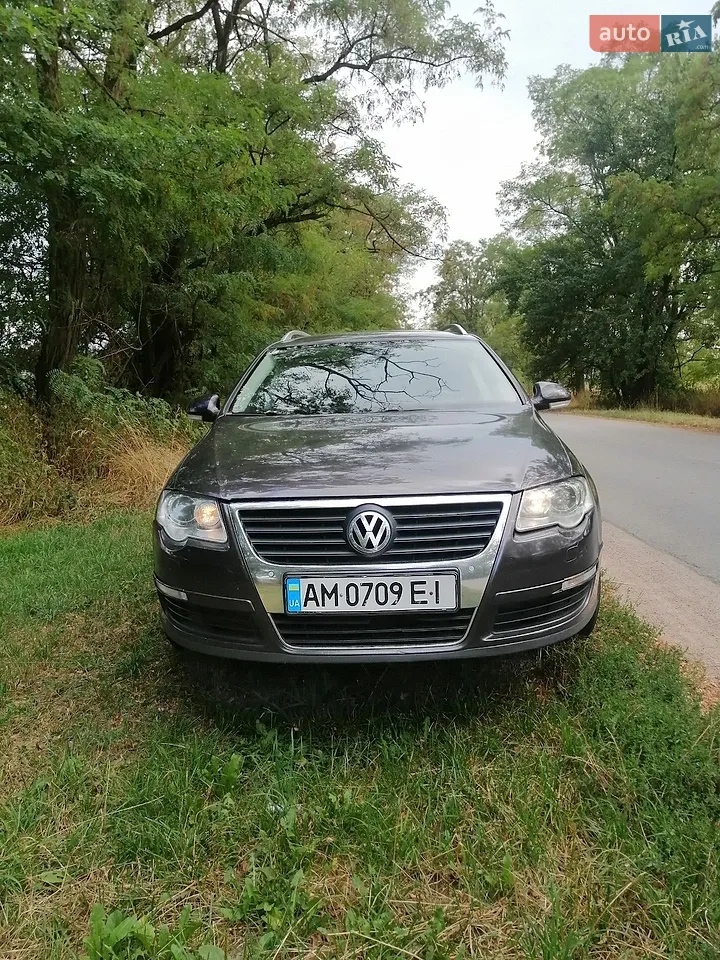 2011 Volkswagen Passat - мініатюра 10