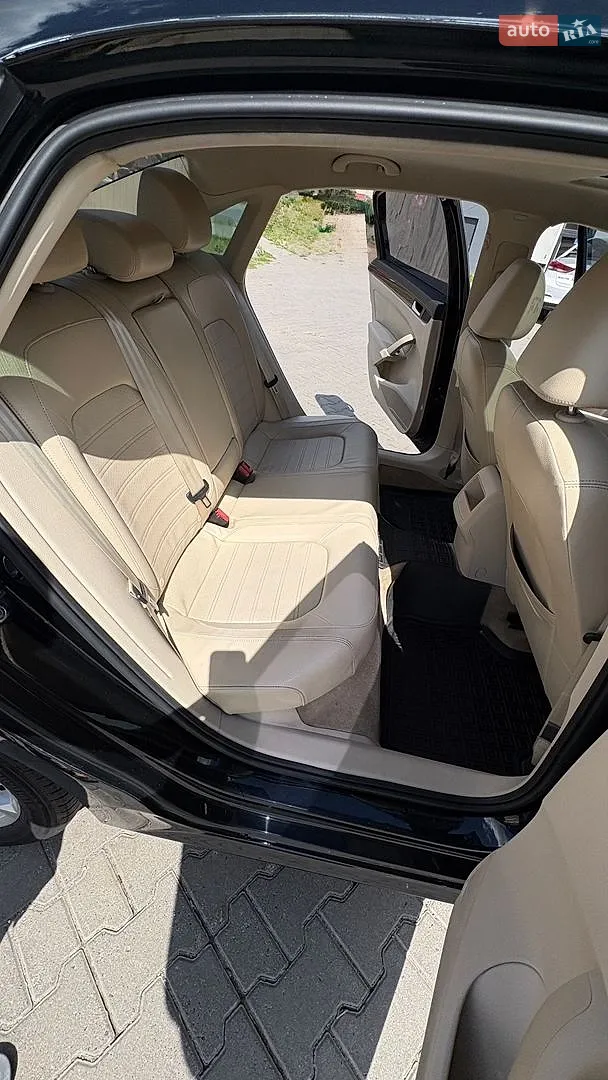 2012 Volkswagen Passat - мініатюра 19