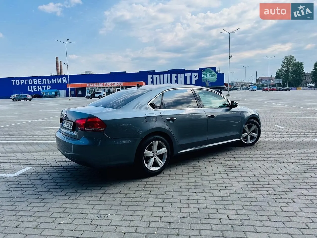 2013 Volkswagen Passat - мініатюра 4