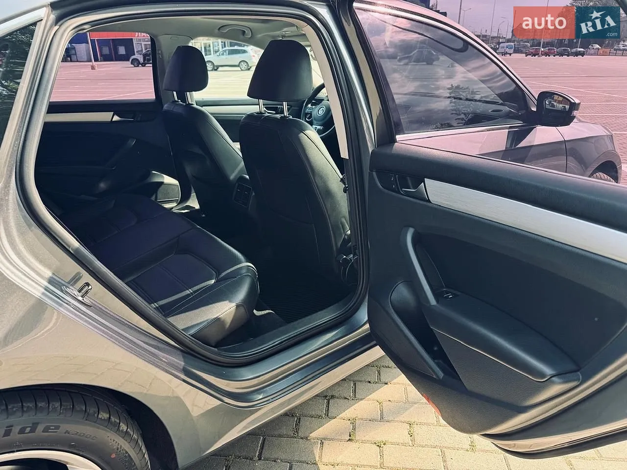 2013 Volkswagen Passat - мініатюра 6