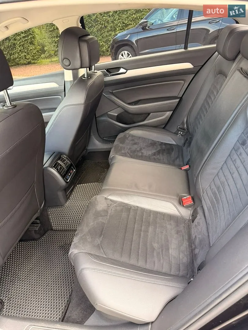 2019 Volkswagen Passat - мініатюра 13