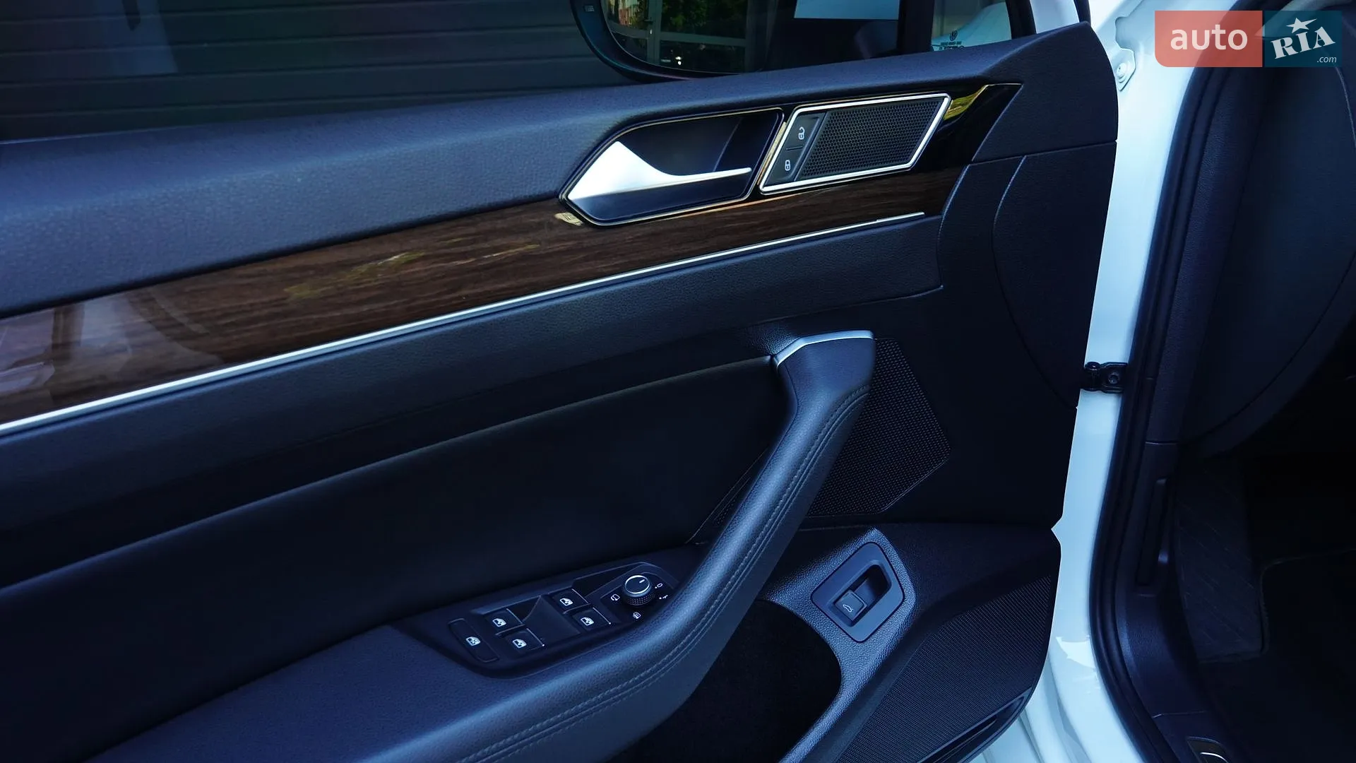 2017 Volkswagen Passat - мініатюра 27