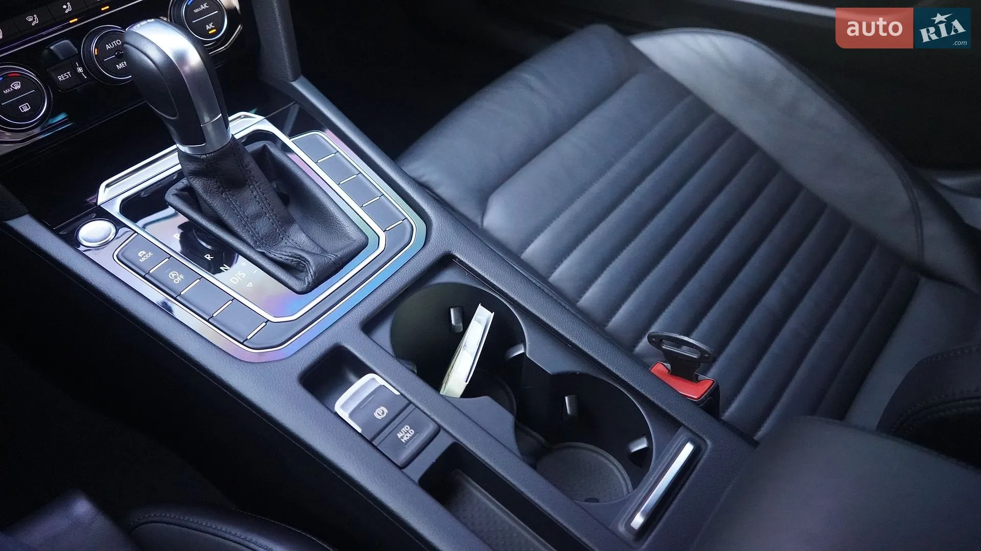 2017 Volkswagen Passat - мініатюра 32