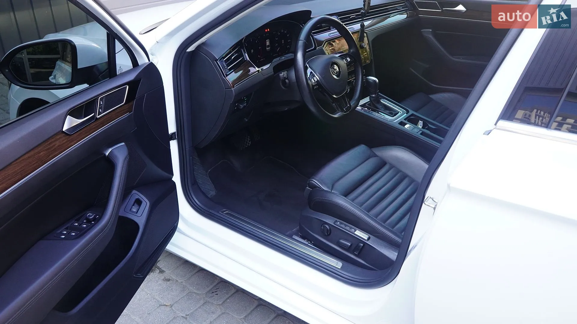 2017 Volkswagen Passat - мініатюра 34