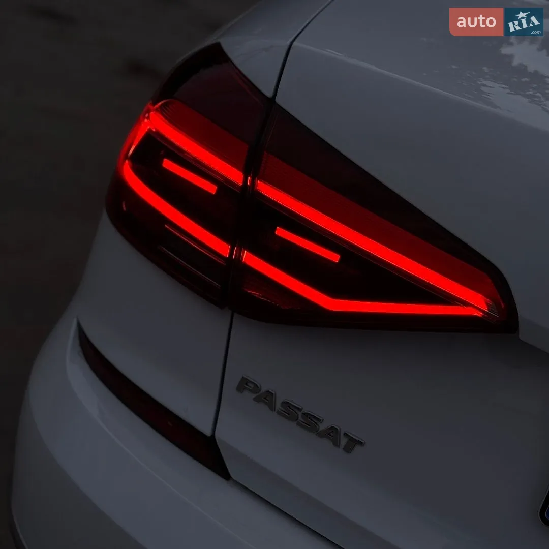 2018 Volkswagen Passat - мініатюра 11