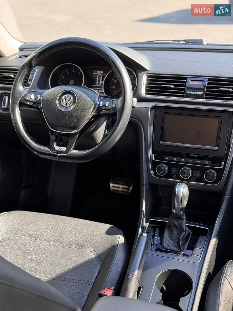 2018 Volkswagen Passat - мініатюра 18