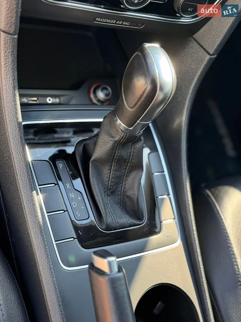 2018 Volkswagen Passat - мініатюра 21